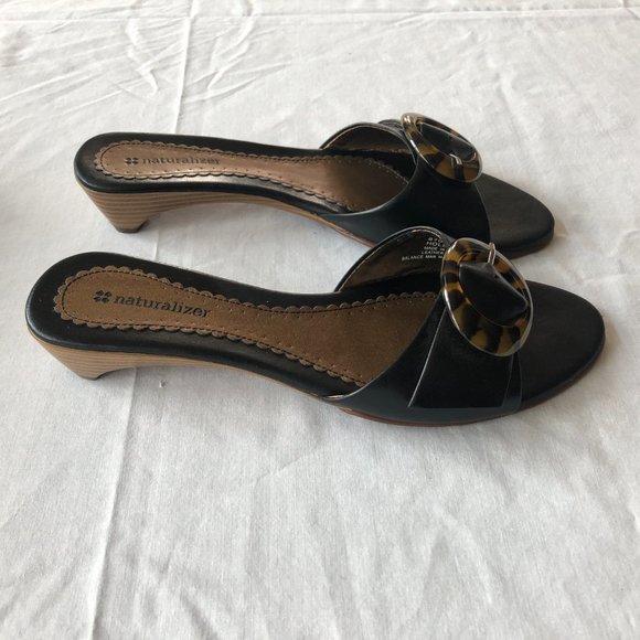 Naturalizer Holston Black Leather Sandal - Picture 5 of 9